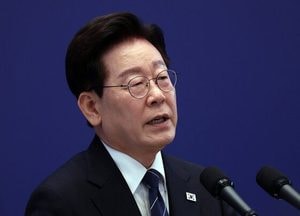 이재명 대통령 국정수행 '잘못한다' 59.2% vs '잘한다' 39.1%