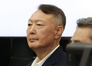 [속보] 윤석열, 2심서 '무죄', ‘명태균 여론조사 무상수수’ 1심 뒤집혀