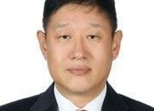 [기자수첩] ‘아파트 카르텔’과 FOMO 마케팅… 방송은 누구를 위해 붐을 짓는가