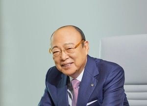 김승연 한화 회장 "난관에 정면 대응해야 100년 200년 한화 가능"