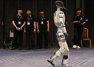 한국경제인협회 "1000대 상장사, 에너지·로봇·AI 신사업 검토"