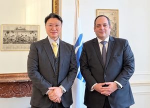 강성종 신한대 총장, 파리 박람회기구에 '2035년 DMZ 세계박람회' 제안