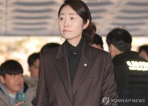 '1억 공천헌금' 강선우 의원 1심 선고…검찰, 징역 4년 구형