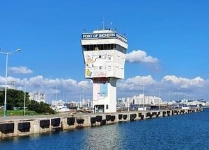 AI로 인천항 선박 도착시간 오차 6분 이내 예측