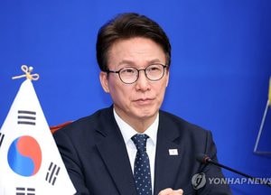 김민석, '조희대 탄핵' 공식화…국민의힘 "탄핵병 도져"
