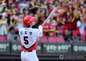 김도영 홈런 2방 포함 4타점 원맨쇼…KIA, PO 1차전 승리