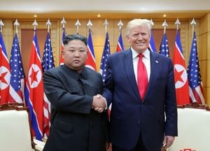 트럼프, 한발 물러섰다....북·미 정상회담 개최 여부에 “모르겠다” 