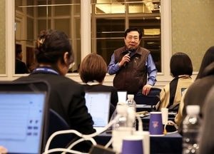 김기문 중기중앙회장 "인공지능 전환에 중소기업들도 눈 빨리 떠야"