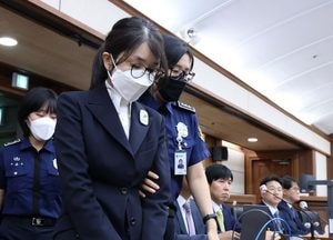 구속 만료 앞두고···대법원, 27일 김건희 구속영장 심문