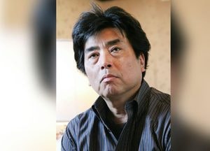 "즐겁게 살지 않는 것은 죄" 무라카미 류…'저항문화 상징' 日 사회 이면 조명
