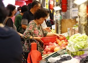 10월 소비심리 한 달 만에 나빠져…취업·임금 기대도 소폭 하락