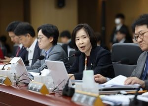 최수진 "대통령비서실, 16개월 181회 36억원 여론조사"..."내용은 비공개"