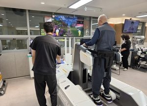 보행 재활 로봇 '모닝워크', 화성시서 재활 서비스