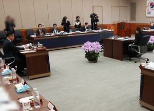 국정원 "김주애 軍지도자 서사 구축…후계자 내정 더욱 공고히"